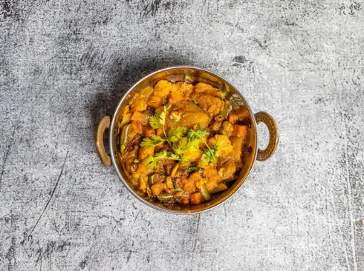 Mixed Vegetable with bread 